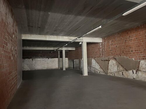 Voormalig fabriekspand in centrum van Antwerpen - ideaal voor ontwikkeling van zowel wooneenheden als bedrijvigheid