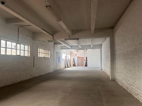 Voormalig fabriekspand in centrum van Antwerpen - ideaal voor ontwikkeling van zowel wooneenheden als bedrijvigheid