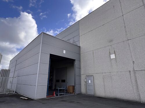 Magazijn in industriezone De Prijkels te Deinze, vlakbij de E17