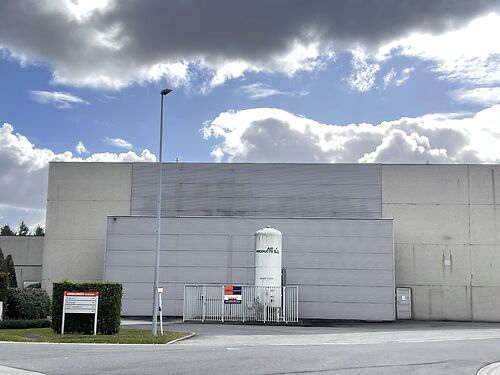 Magazijn in industriezone De Prijkels te Deinze, vlakbij de E17