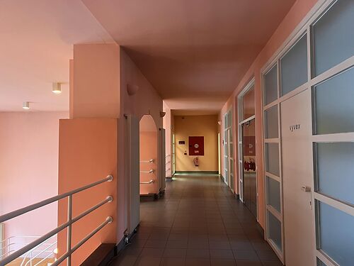 Budgetvriendelijk kantoor vlakbij de R4, E17 en E40 te Gent