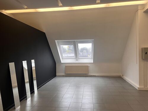 Budgetvriendelijk kantoor vlakbij de R4, E17 en E40 te Gent