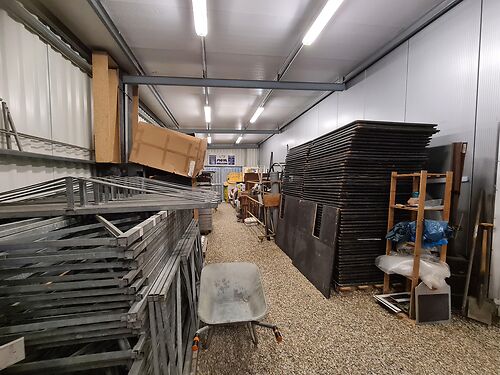 Multifunctioneel bedrijfsgebouw in industriezone Aalst Noord IV