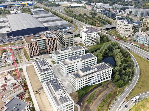Nieuwbouw kantoren in duurzaam project vlakbij de E17, E40 en R4 te Gent