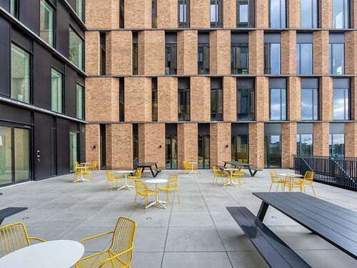 Nieuwbouw kantoren in duurzaam project vlakbij de E17, E40 en R4 te Gent