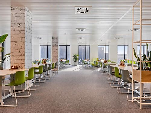 Nieuwbouw kantoren in duurzaam project vlakbij de E17, E40 en R4 te Gent