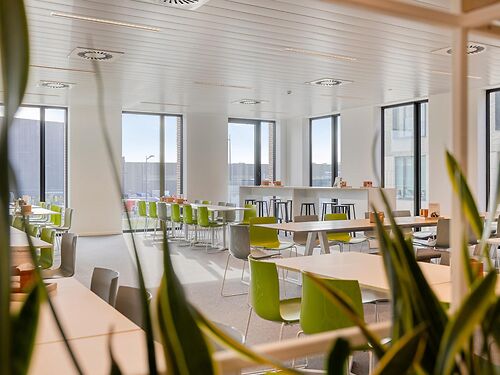 Nieuwbouw kantoren in duurzaam project vlakbij de E17, E40 en R4 te Gent