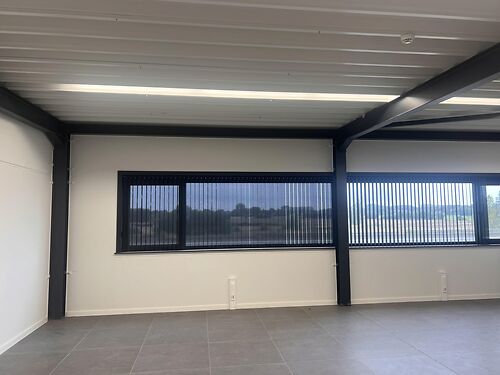 Kantoorruimtes vlakbij de R4 te Assenede