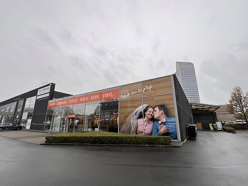 Handelsruimte vlakbij de E40 en R4 te Gent (Sint-Denijs-Westrem)