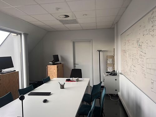 Kantoor langs de N449, op enkele minuten van de E40 te Aalter