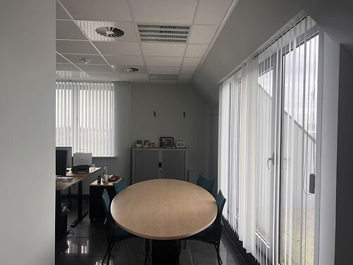 Kantoor langs de N449, op enkele minuten van de E40 te Aalter