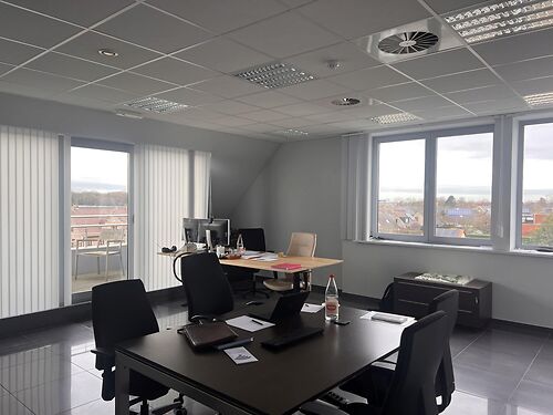 Kantoor langs de N449, op enkele minuten van de E40 te Aalter