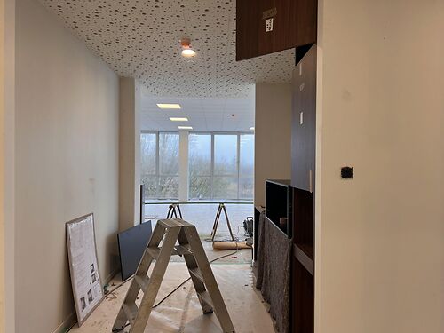 Nieubouw kantoor met ruime lichtinval in De Prijkels te Deinze