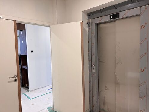 Nieubouw kantoor met ruime lichtinval in De Prijkels te Deinze