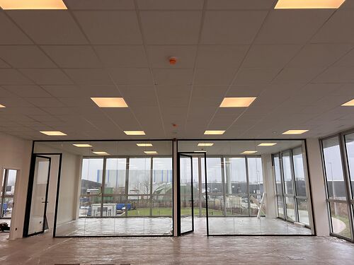 Nieubouw kantoor met ruime lichtinval in De Prijkels te Deinze