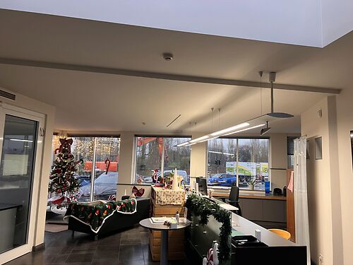 Kantoren vlakbij de R8 te Gullegem