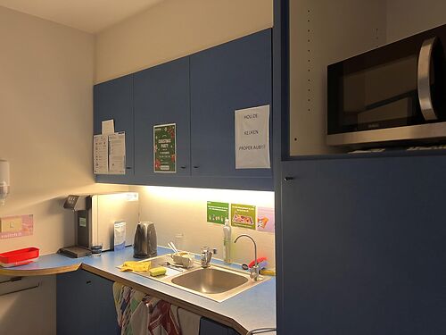 Kantoren vlakbij de R8 te Gullegem