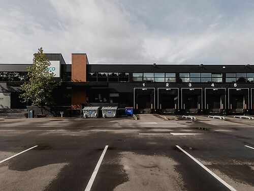 Logistiek magazijn met mogelijkheid tot kantoor op uitstekende locatie te Bornem, met vlotte verbinding naar Antwerpen en Brussel