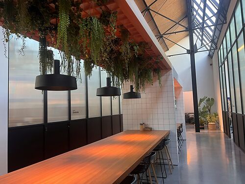 Kantoor in bedrijvencentrum "Cotton Factory" te Kortrijk