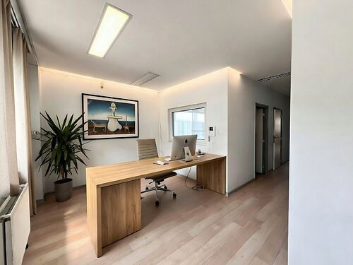 Kantoor langs de binnenring te Gent - met ondergrondse parkeerplaatsen