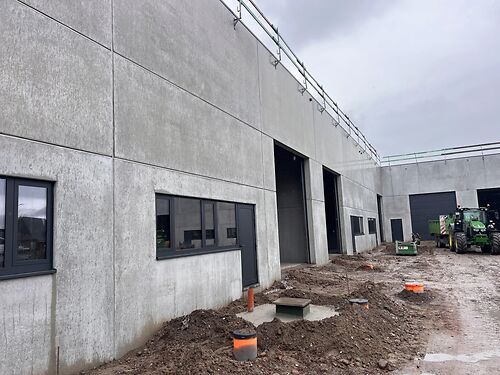 Nieuwbouw KMO-units vlakbij de E17 te Waregem
