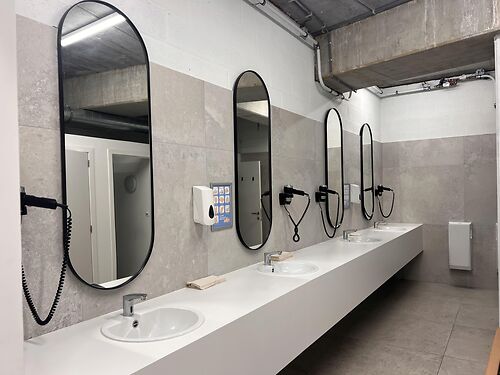 Kantoor vlakbij de ring van Gent, met uitstekende verbinding via E17 en E40