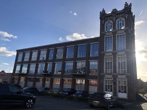 Kantoor in loft-stijl in het centrum van Oudenaarde, vlakbij de N60