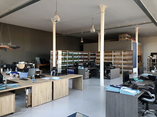 Kantoor in loft-stijl in het centrum van Oudenaarde, vlakbij de N60