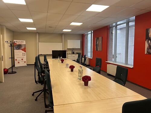 Kantoren te Gentbrugge, vlot bereikbaar via E17