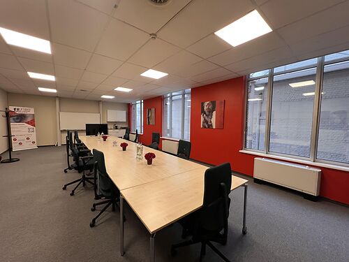 Kantoren te Gentbrugge, vlot bereikbaar via E17