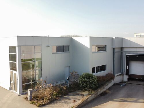 Voedingingericht magazijn met kantoor in KMO-zone te Lede