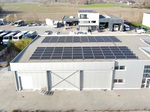 Voedingingericht magazijn met kantoor in KMO-zone te Lede