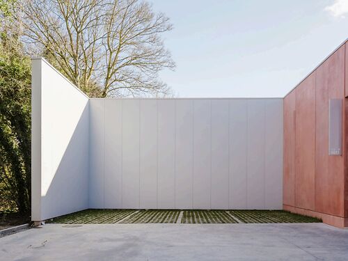 Uniek magazijn met mezzanine te Kortrijk