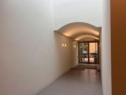 Stijlvolle kantoren in het businesspark te Sint-Martens-Latem, met vlotte verbinding via E17 en E40