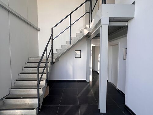 Voedingingericht magazijn met kantoor in KMO-zone te Lede