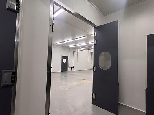 Voedingingericht magazijn met kantoor in KMO-zone te Lede