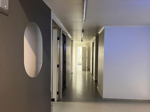 Voedingingericht magazijn met kantoor in KMO-zone te Lede