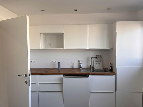 Voedingingericht magazijn met kantoor in KMO-zone te Lede