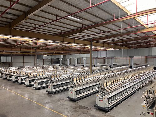 Site bestaande uit magazijnen en kantoren met mogelijkheid tot herontwikkeling in Komen, vlakbij de Franse grens