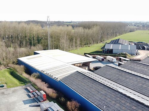 (Half-) open loodsen langs de N46 te Zottegem