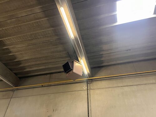 Magazijn met kantoor te Menen, vlakbij de E17 en de grens met Frankrijk