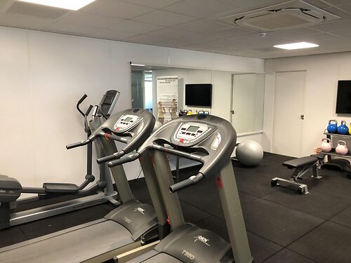 Kantoren in business center langs de N70 te Lochristi, met vlotte verbinding via de R4 en E17
