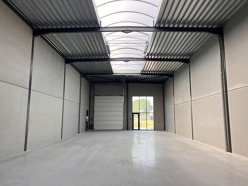 Nieuwbouw KMO-unit te Dentergem, centraal tussen Waregem, Deinze en Tielt